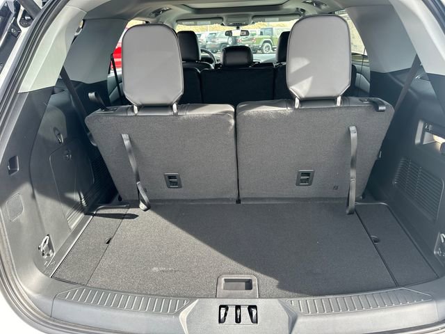 New 2024 Ford Explorer XLT w/ Equipment Group 202A image 9