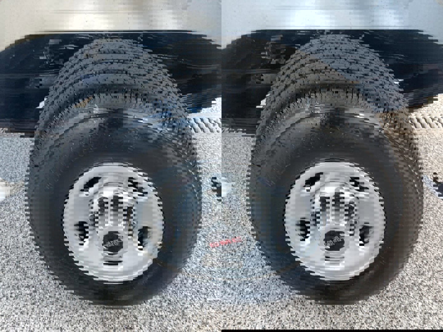 Used 2025 GMC Savana 3500 Extended RWD image 7