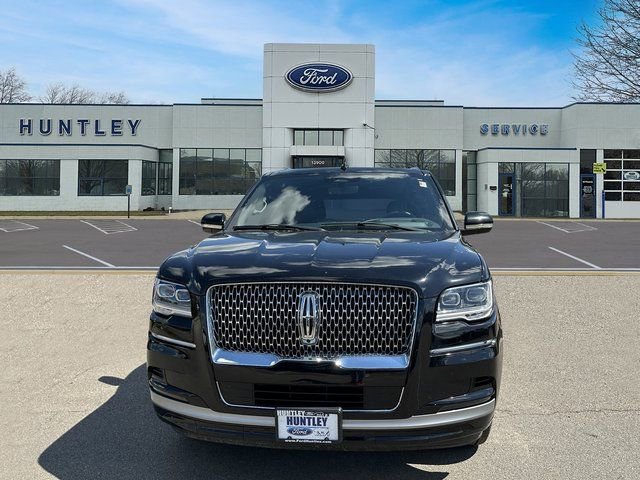 Used 2022 Lincoln Navigator Reserve w/ Equipment Group 201A image 3