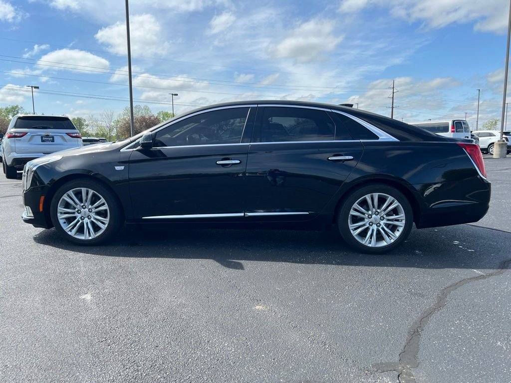 Used 2019 Cadillac XTS Luxury FWD image 3