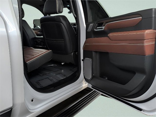 Used 2024 GMC Sierra 3500 Denali Ultimate image 24