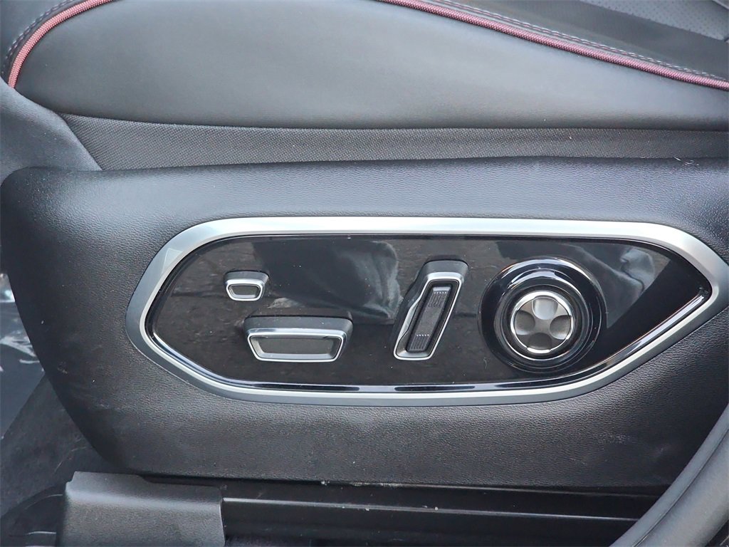 Used 2025 Jeep Wagoneer S Launch Edition image 33