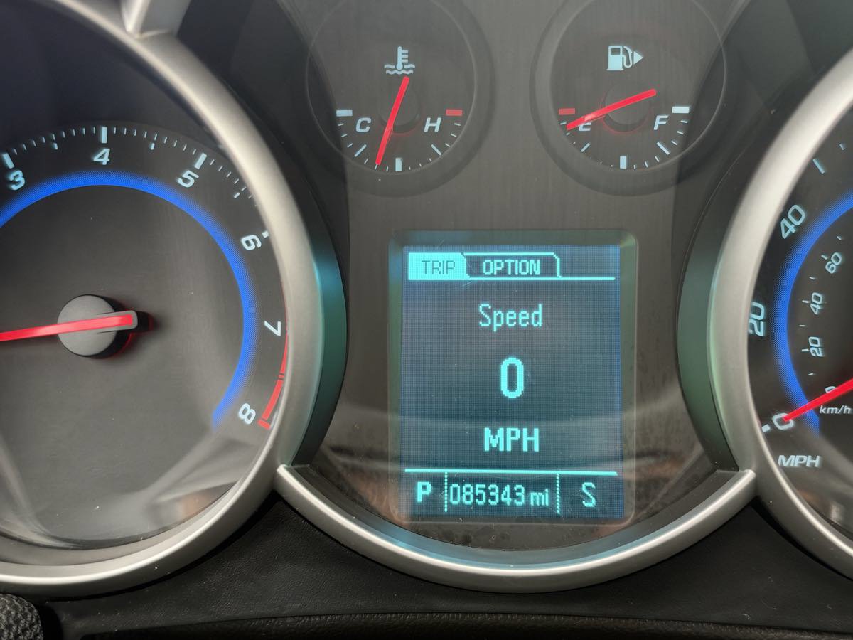 Used 2016 Chevrolet Cruze LT w/ Technology Package FWD image 19