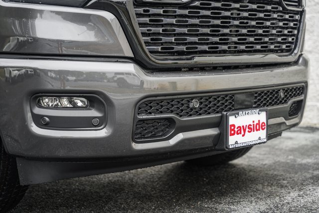 New 2026 RAM 1500 4x4 Crew Cab image 8