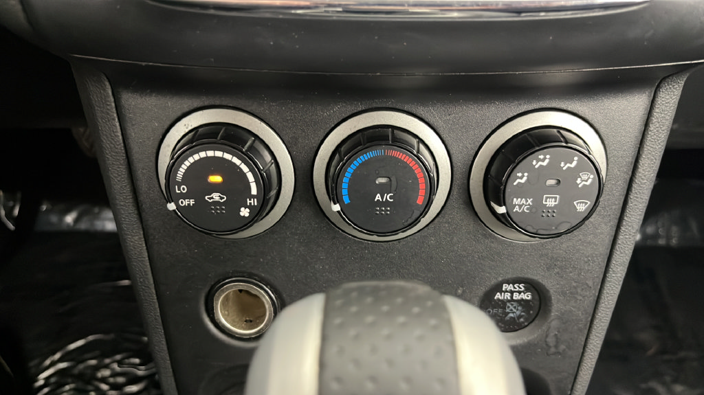 Used 2013 Nissan Rogue S w/ Special Edition Pkg AWD/4WD image 33