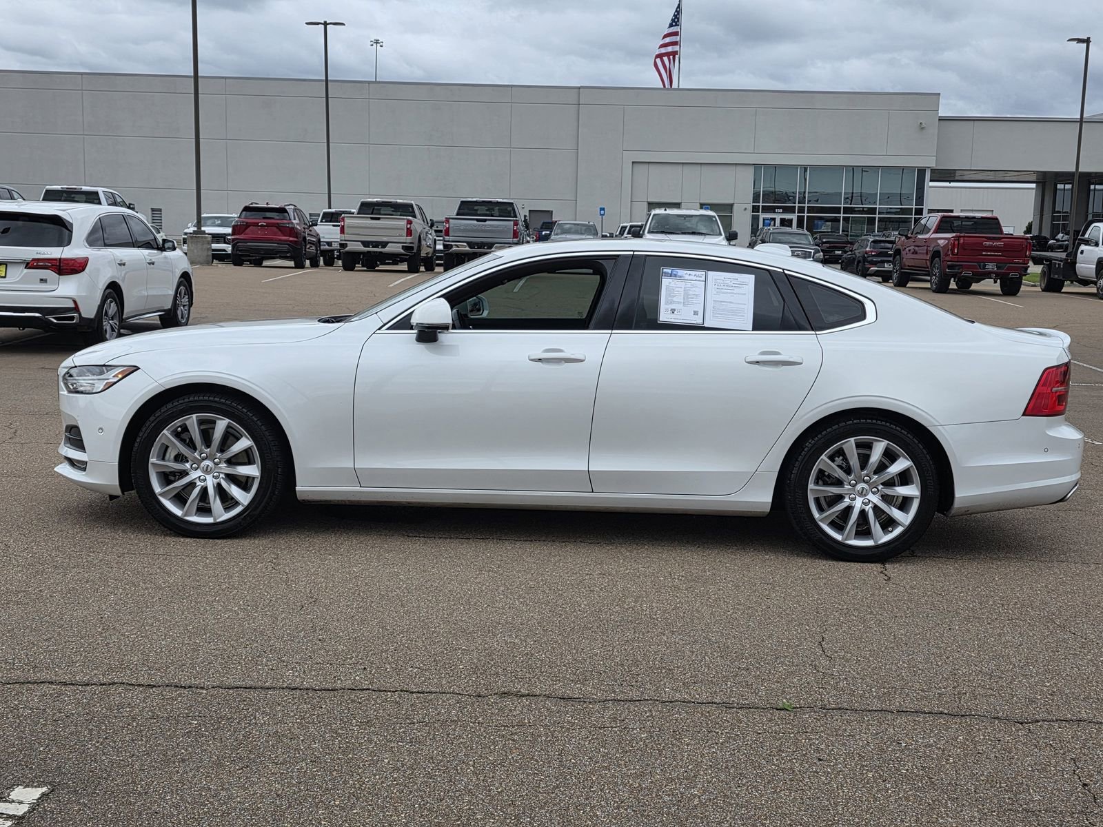 Used 2017 Volvo S90 T6 Momentum w/ Vision Package AWD/4WD image 8