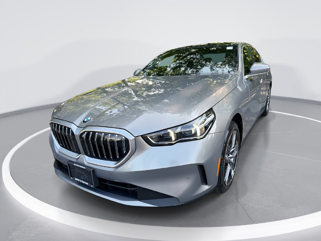 Used 2026 BMW 530i xDrive w/ Premium Package AWD/4WD image 1