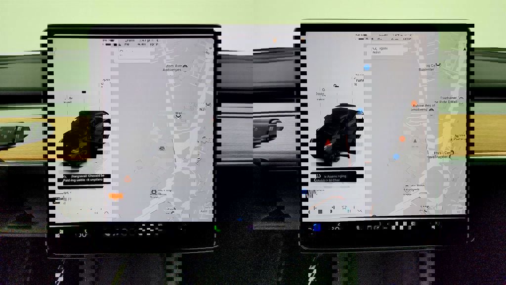 Used 2024 Tesla Model Y Long Range image 22