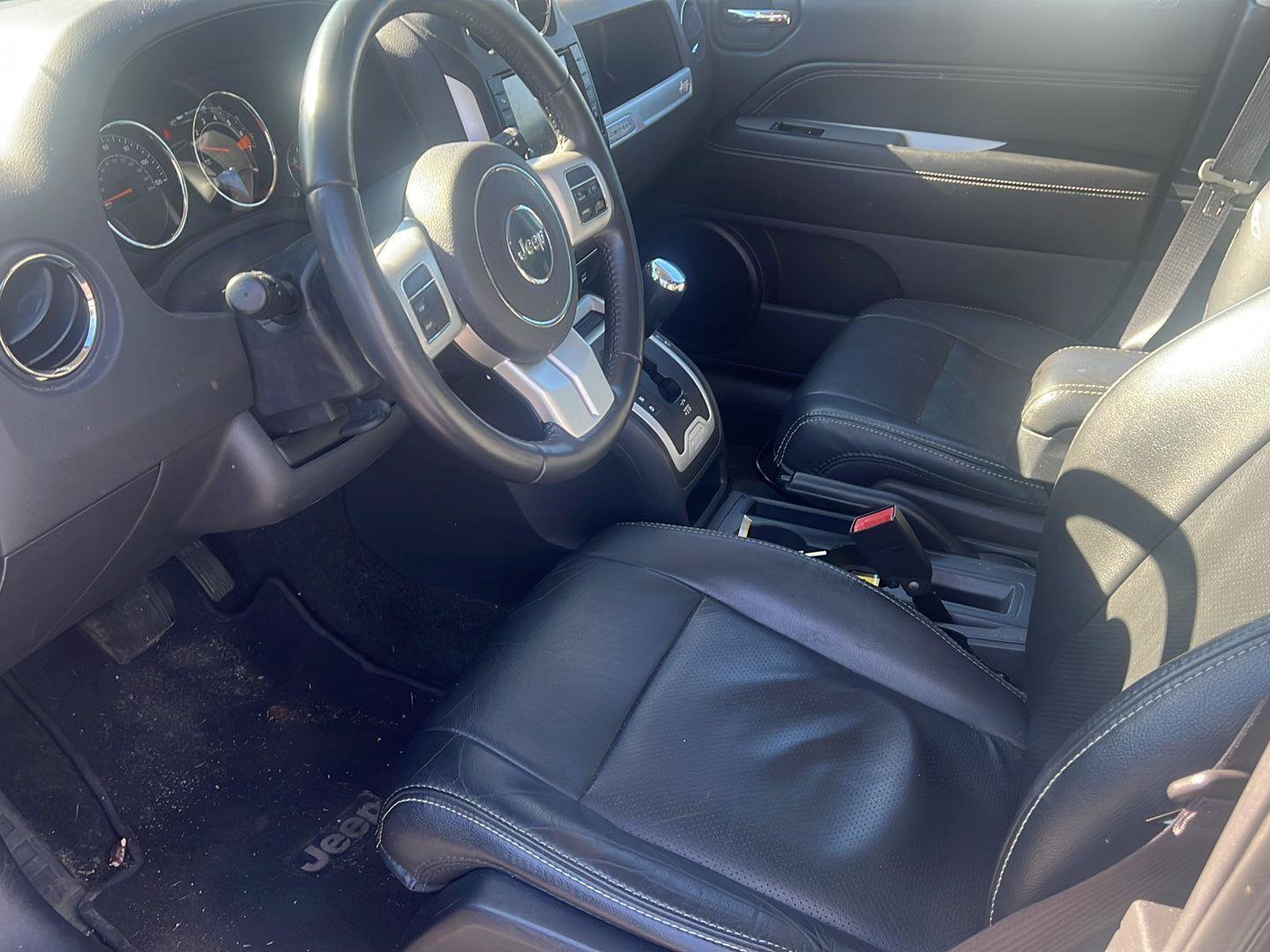Used 2016 Jeep Compass High Altitude FWD image 18