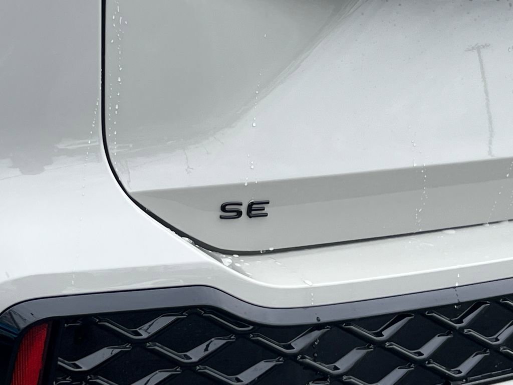 New 2026 Volkswagen Tiguan SE R-Line image 7