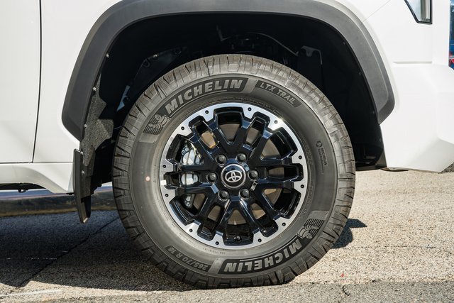 New 2026 Toyota Tundra SR5 AWD/4WD image 14