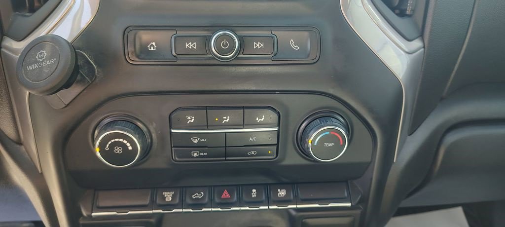 Used 2021 Chevrolet Silverado 2500 Custom w/ Custom Value Package image 15