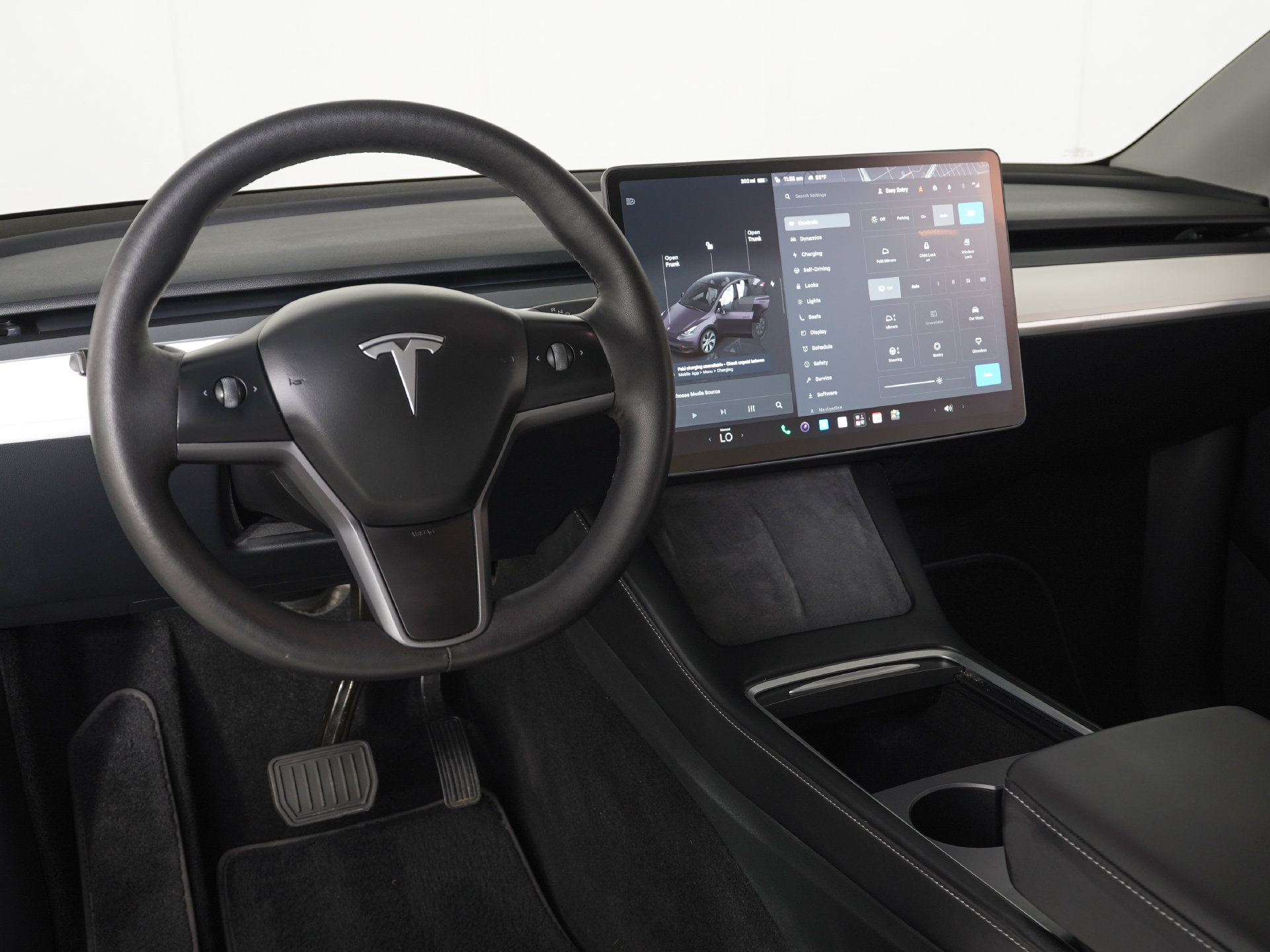 Used 2024 Tesla Model Y Long Range AWD/4WD image 16