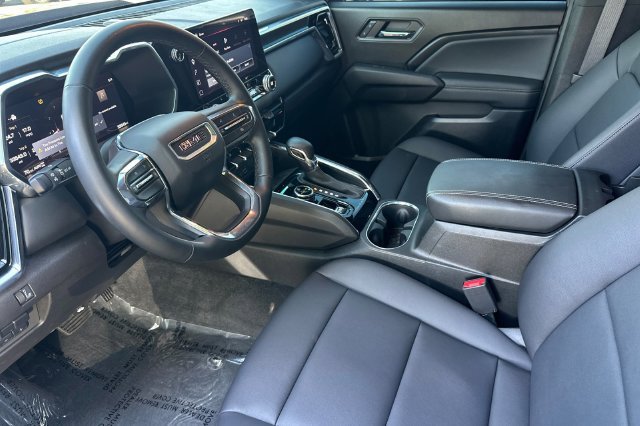 Used 2024 GMC Canyon Elevation w/ Elevation Premium Package AWD/4WD image 11
