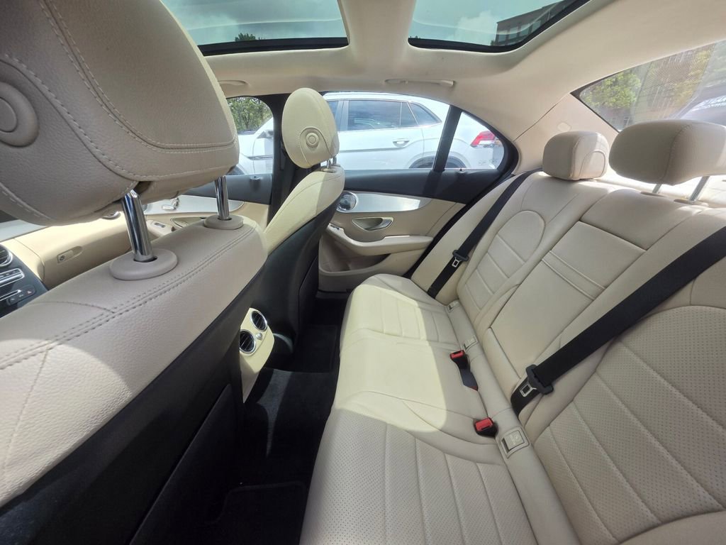 Used 2016 Mercedes-Benz C 300 4MATIC Sedan image 11