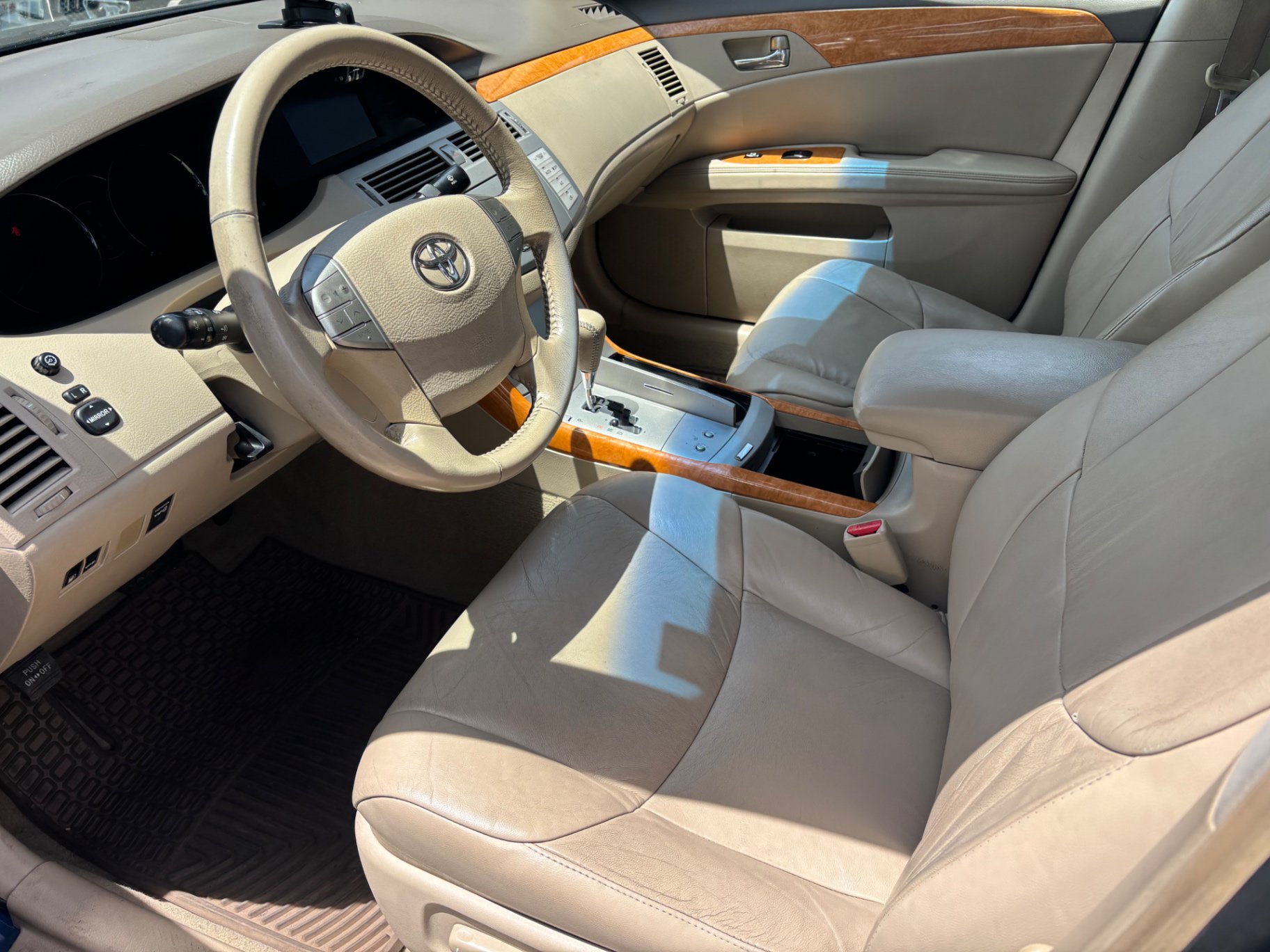 Used 2006 Toyota Avalon XLS FWD image 8