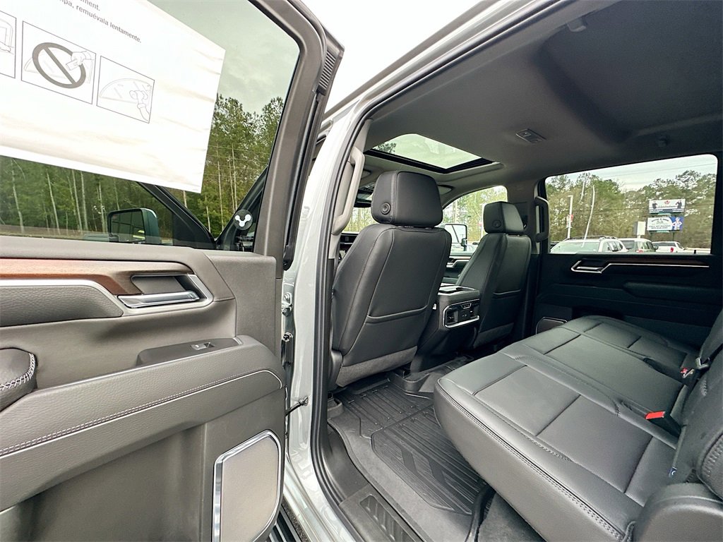 New 2026 GMC Sierra 3500 Denali w/ Denali Reserve Package image 17