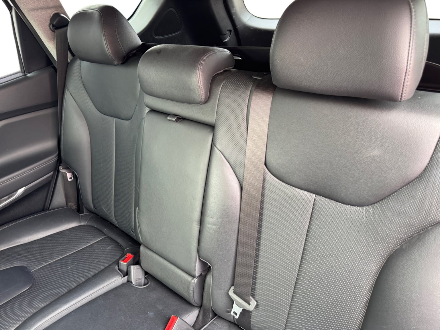 Used 2019 Hyundai Santa Fe FWD image 16