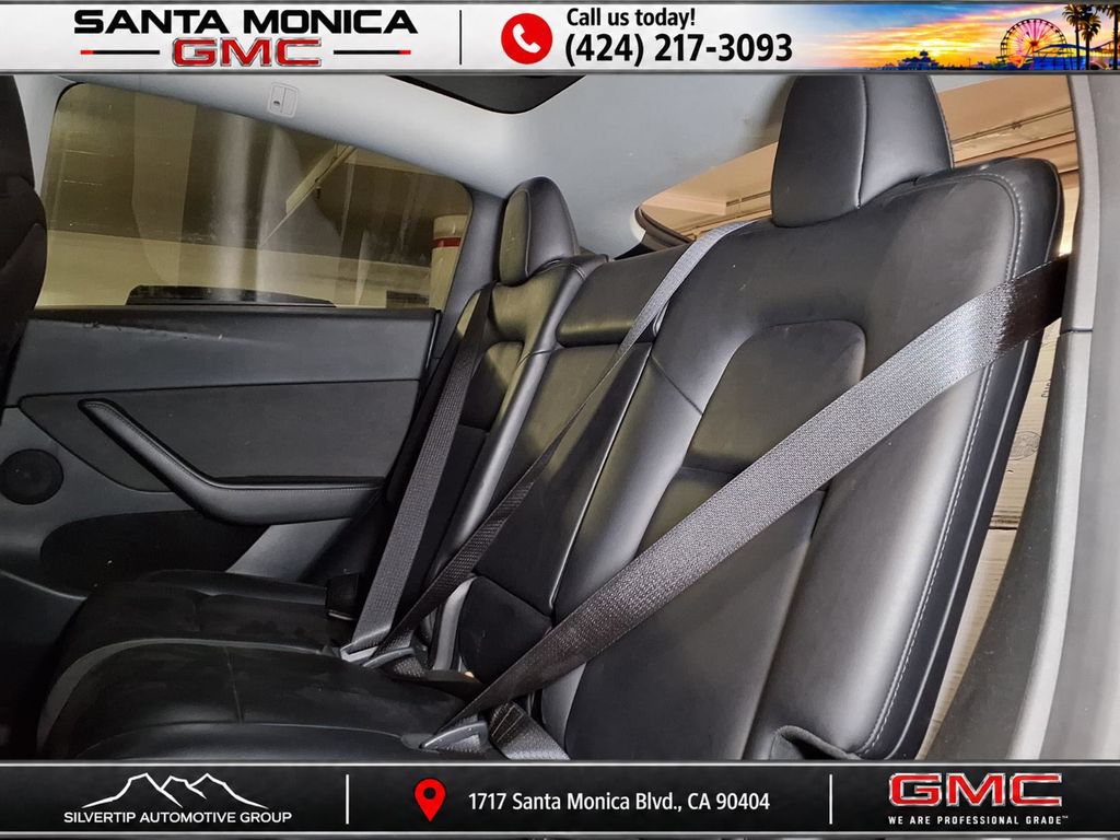 Used 2024 Tesla Model Y Long Range AWD/4WD image 14