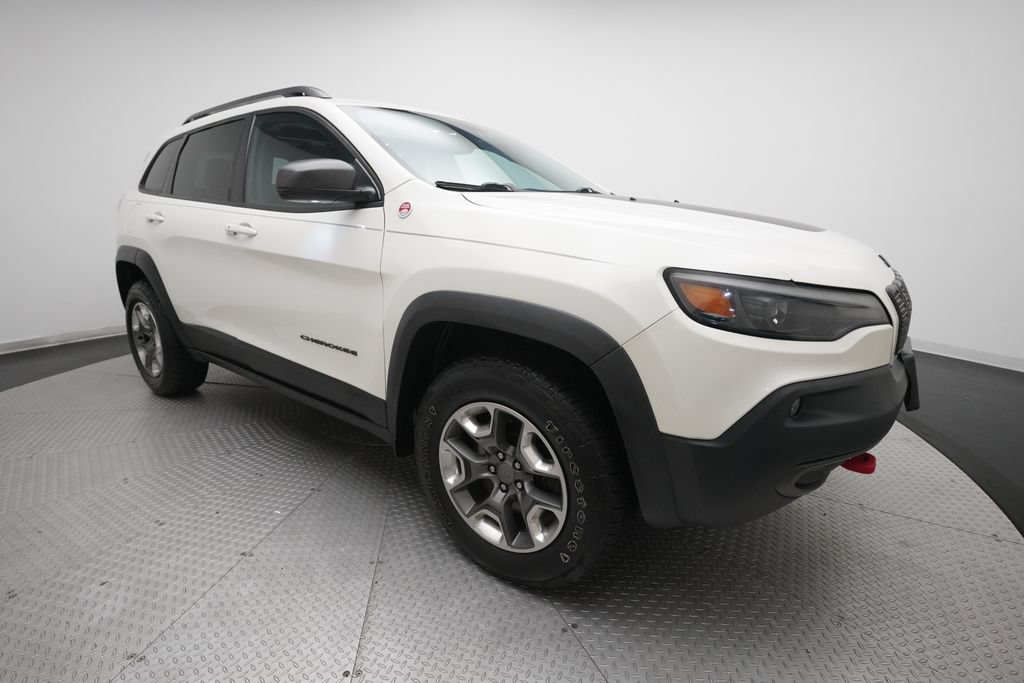 Used 2019 Jeep Cherokee Trailhawk w/ Comfort/Convenience Group AWD/4WD image 37
