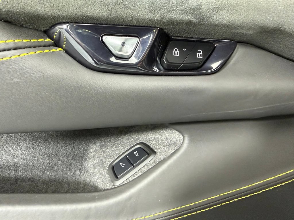 Used 2024 Chevrolet Corvette Z06 w/ Stealth Interior Trim Package RWD image 19