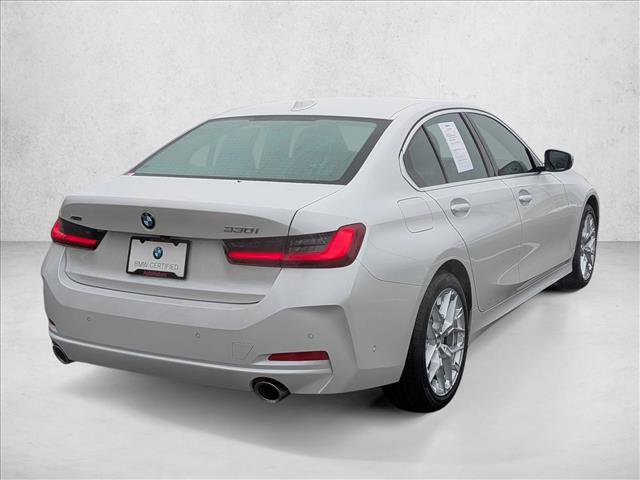 Certified 2025 BMW 330i xDrive Sedan w/ Convenience Package image 5