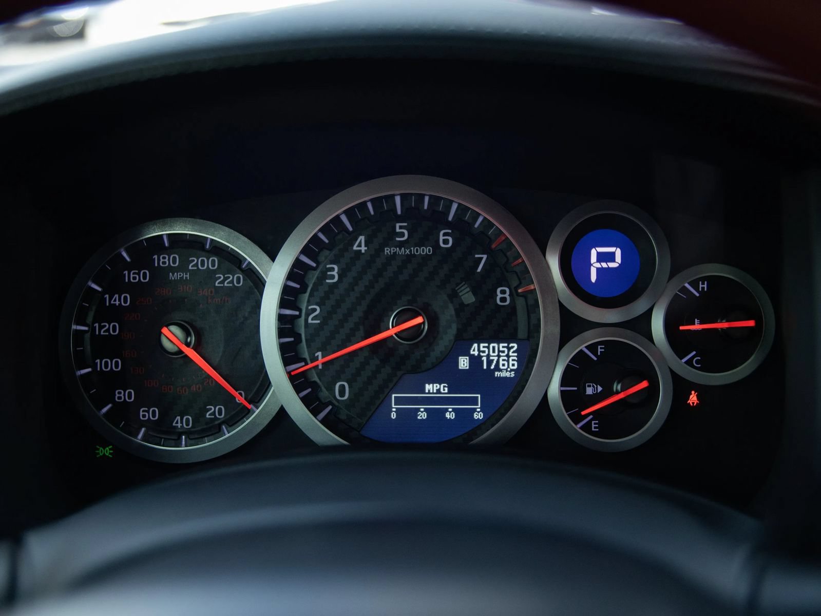Used 2015 Nissan GT-R Black Edition AWD/4WD image 43
