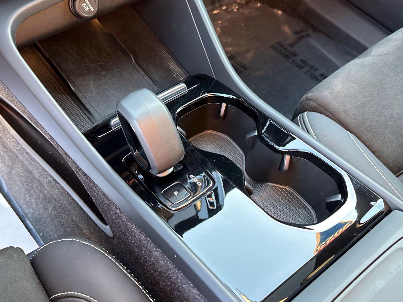 Certified 2023 Volvo C40 P8 Recharge Plus image 24