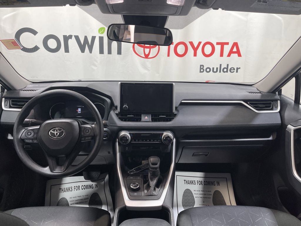Used 2025 Toyota RAV4 XLE image 18