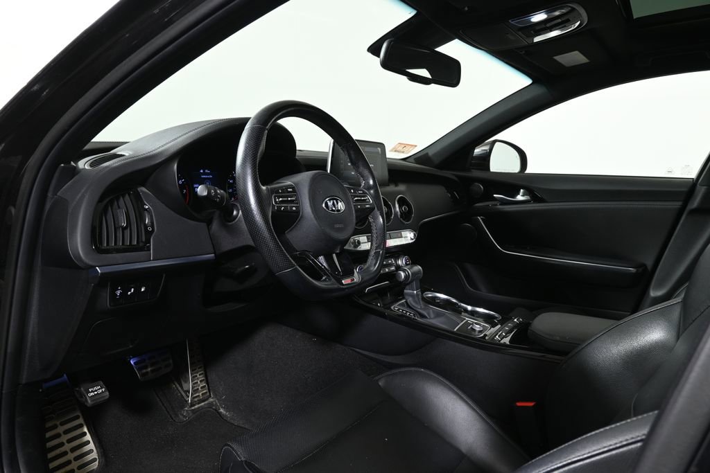Used 2020 Kia Stinger GT-Line w/ Sun & Sound Package AWD/4WD image 4
