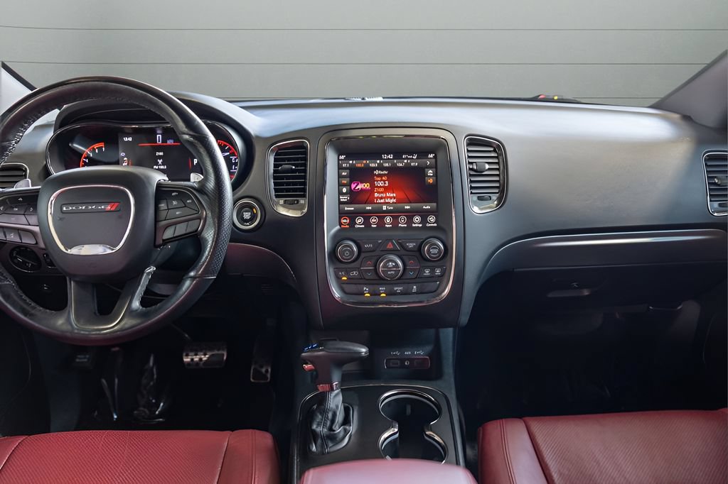Used 2018 Dodge Durango R/T w/ Blacktop Package AWD/4WD image 25