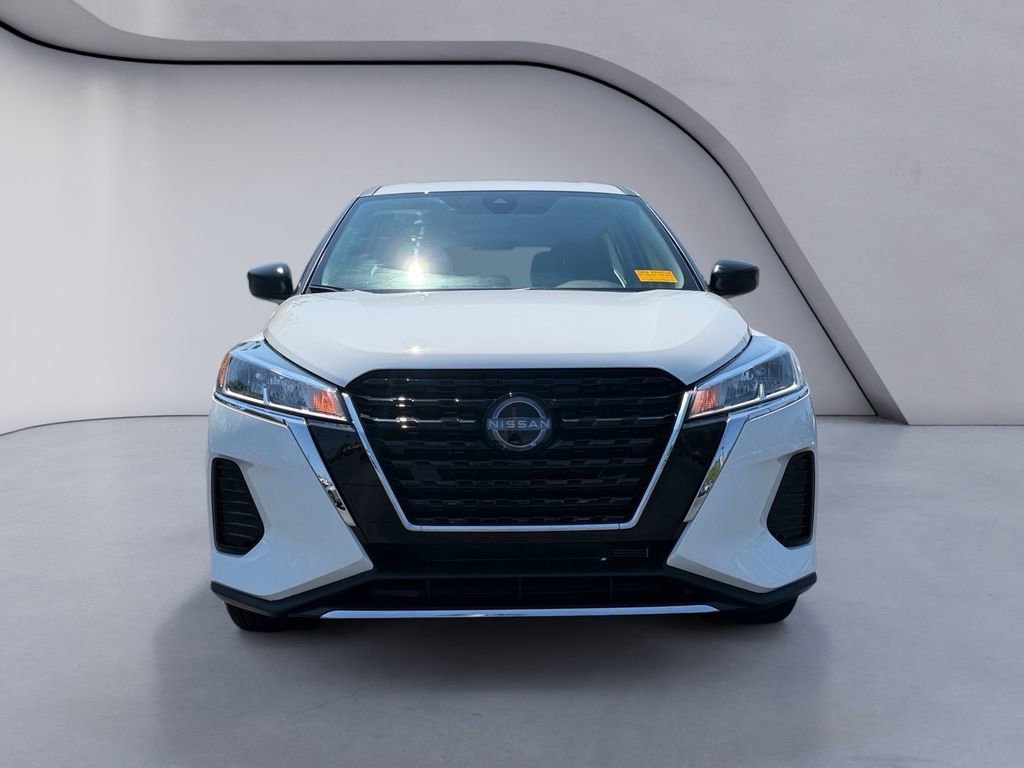 Used 2025 Nissan Kicks Play S image 8