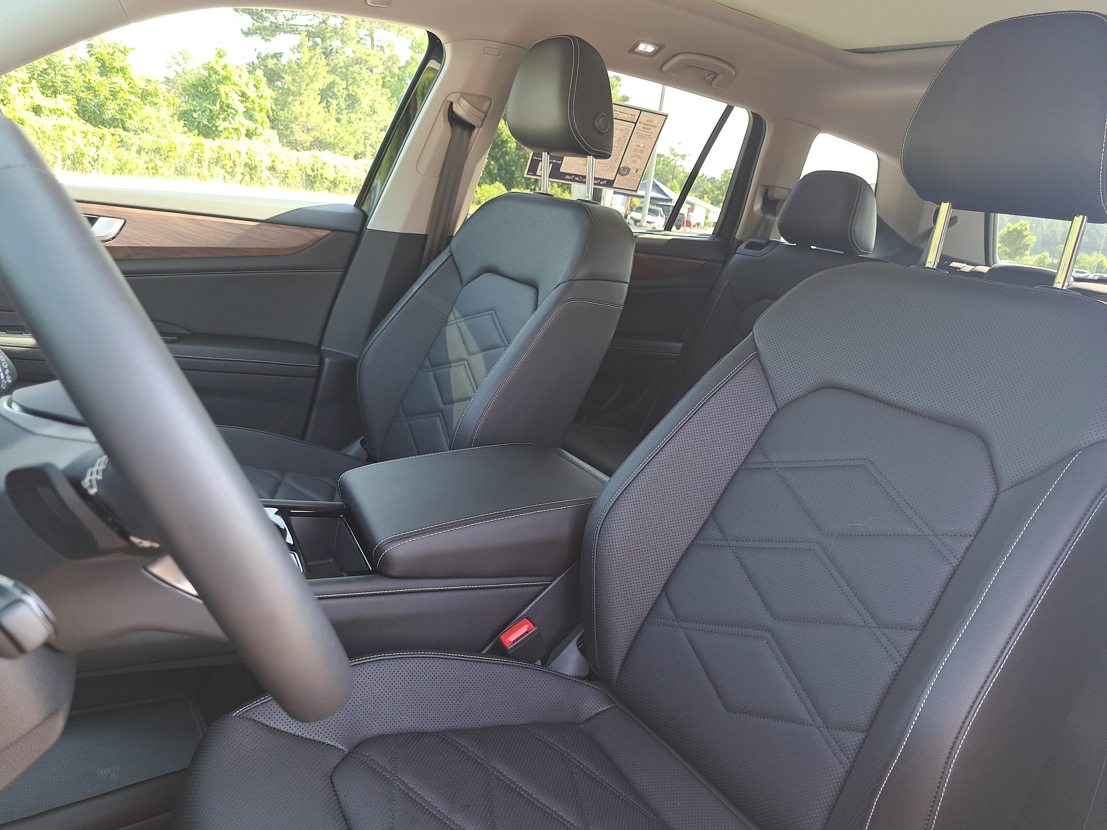 Used 2026 Volkswagen Atlas SE FWD image 16