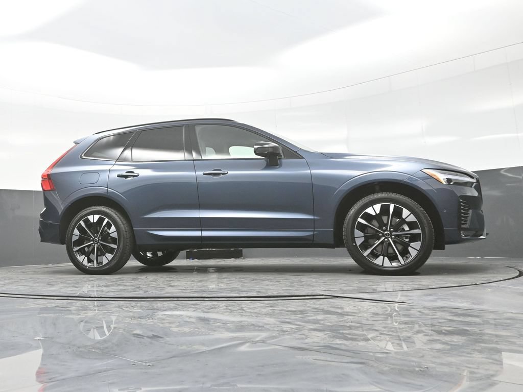 New 2026 Volvo XC60 B5 Plus w/ Climate Package AWD/4WD image 28