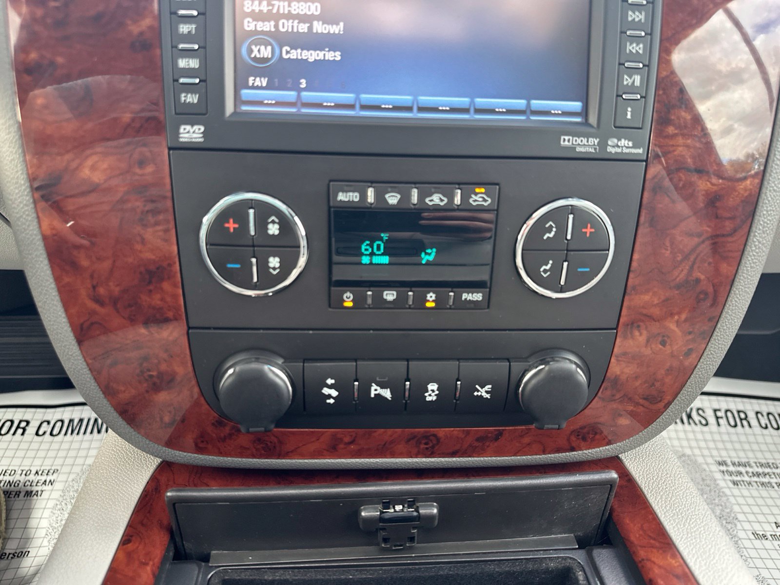 Used 2013 Chevrolet Avalanche LTZ AWD/4WD image 61