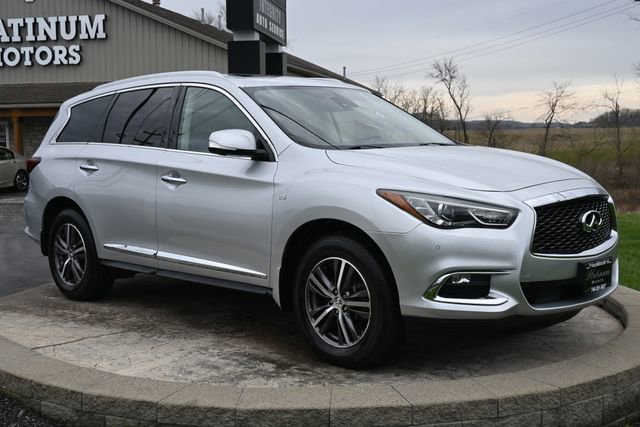 Used 2019 INFINITI QX60 Luxe w/ Essential Package image 3