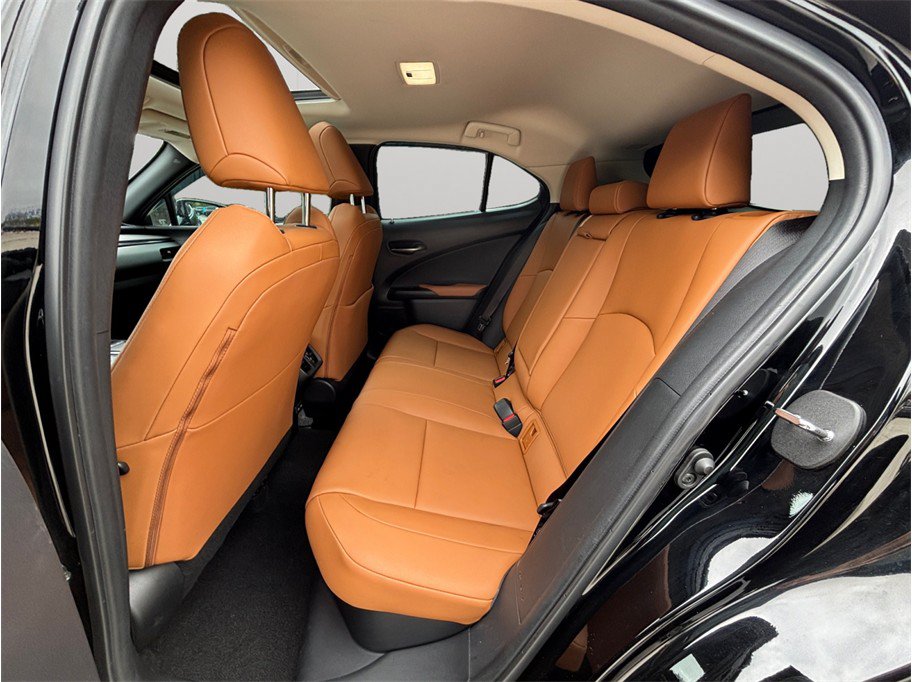 Used 2021 Lexus UX 250h w/ Premium Package AWD/4WD image 37