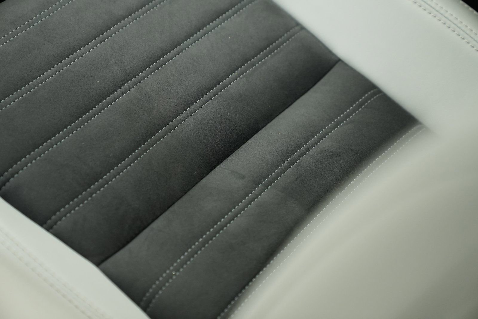 Used 2025 Mitsubishi Outlander SE image 33