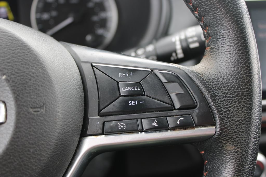 Used 2020 Nissan Kicks SR image 33