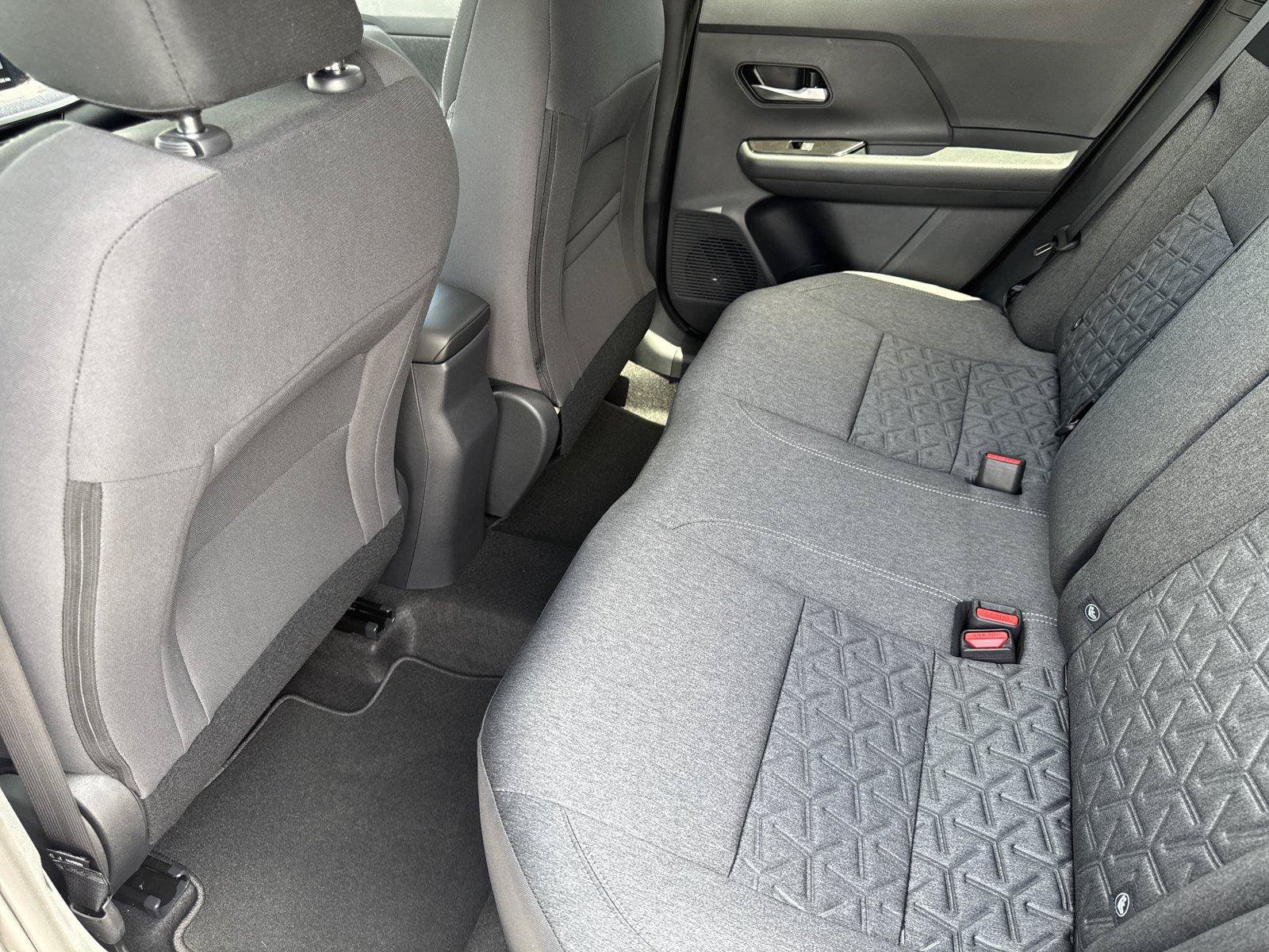 New 2026 Nissan Kicks SV w/ Cold Weather Package FWD image 24