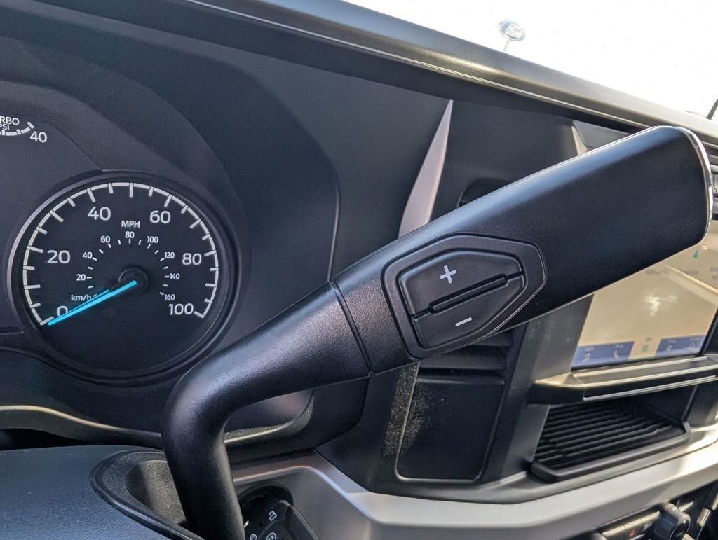 Used 2025 Ford F450 XLT w/ FX4 Off-Road Package image 30