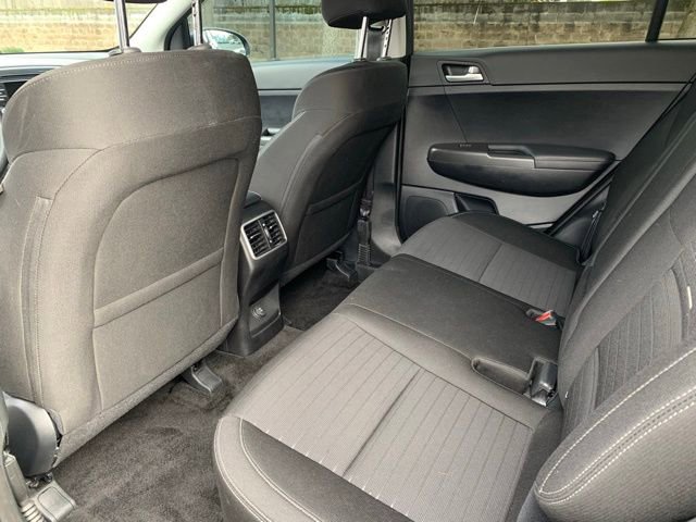 Used 2018 Kia Sportage LX image 11