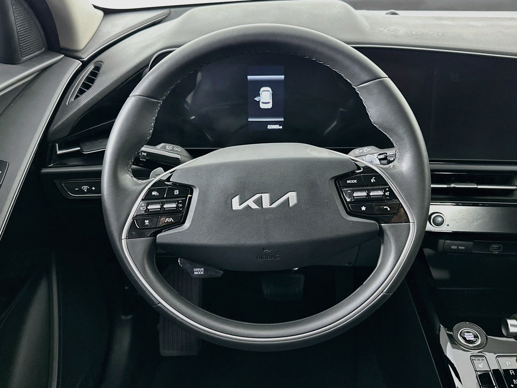 Used 2023 Kia Niro EX FWD image 18