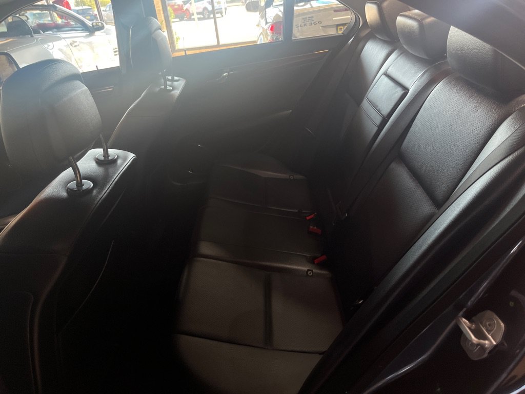 Used 2008 Mercedes-Benz C 300 4MATIC Sedan image 15