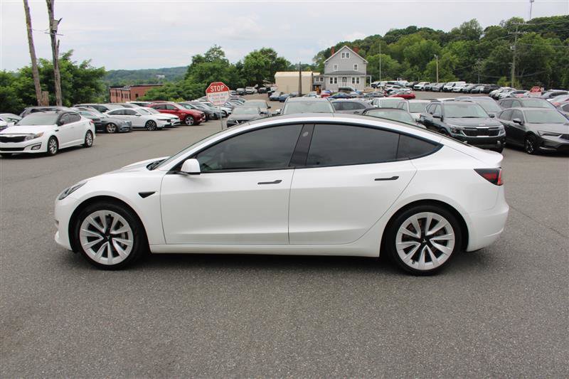 Used 2021 Tesla Model 3 Standard Range Plus RWD image 4