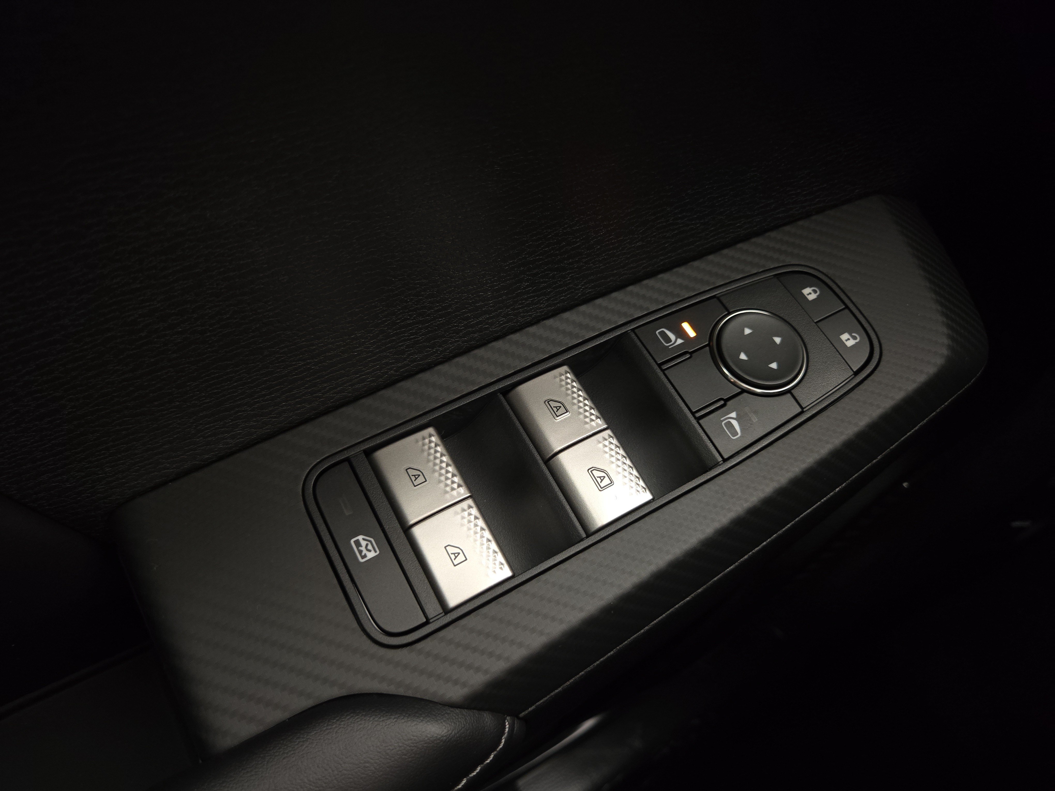 New 2026 Mitsubishi Outlander LE AWD/4WD image 26