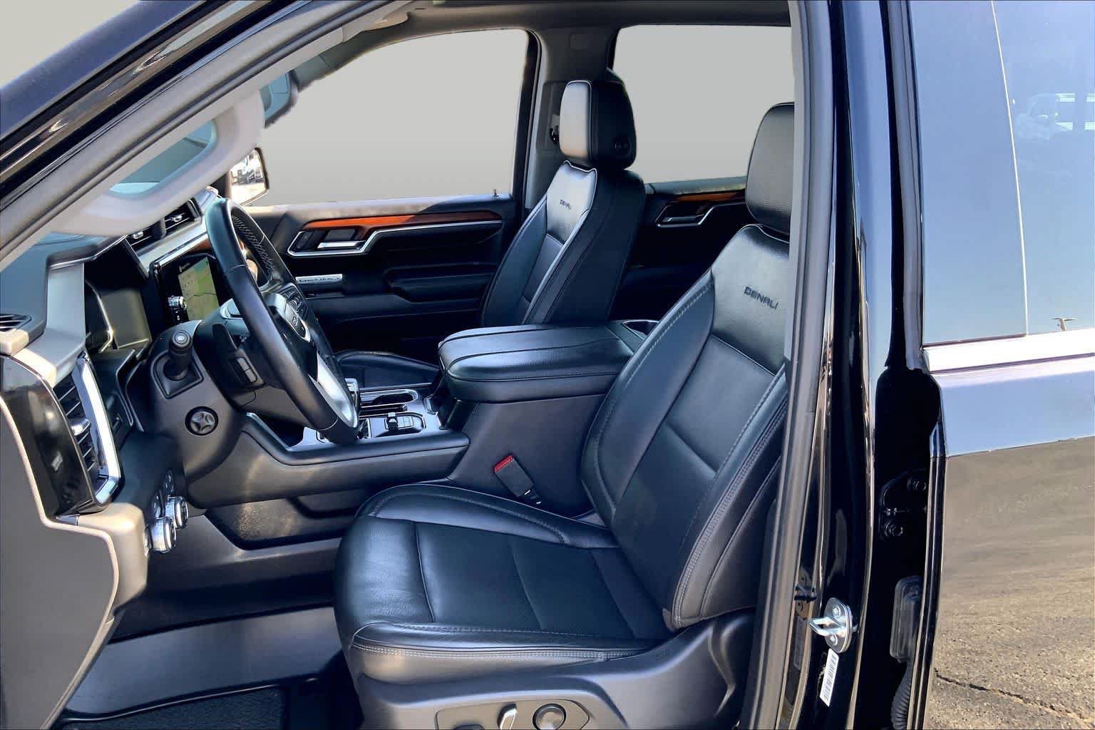 Used 2023 GMC Sierra 1500 Denali AWD/4WD image 8