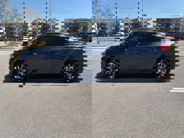 Used 2018 Honda Civic EX-T image 2