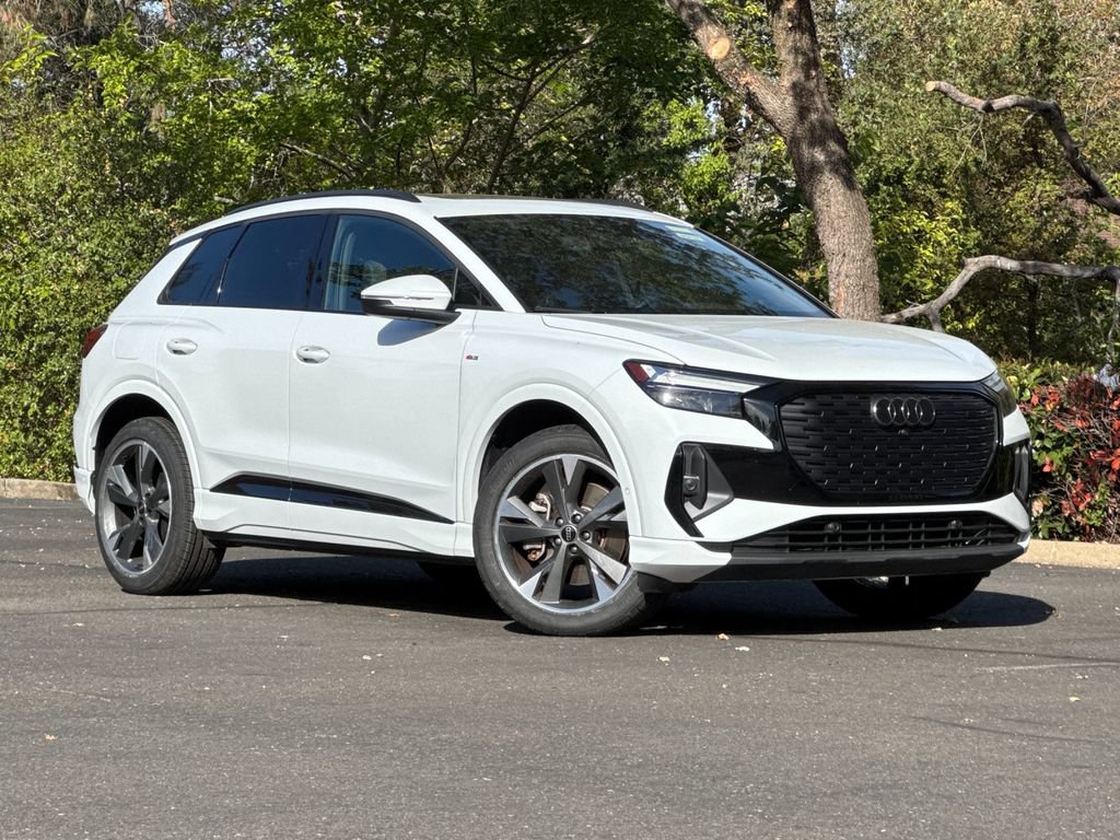 Used 2024 Audi Q4 e-tron Premium Plus w/ Premium Plus AWD/4WD image 2