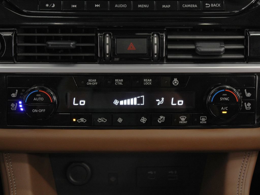 Used 2025 Nissan Pathfinder Platinum w/ Cargo Package FWD image 27